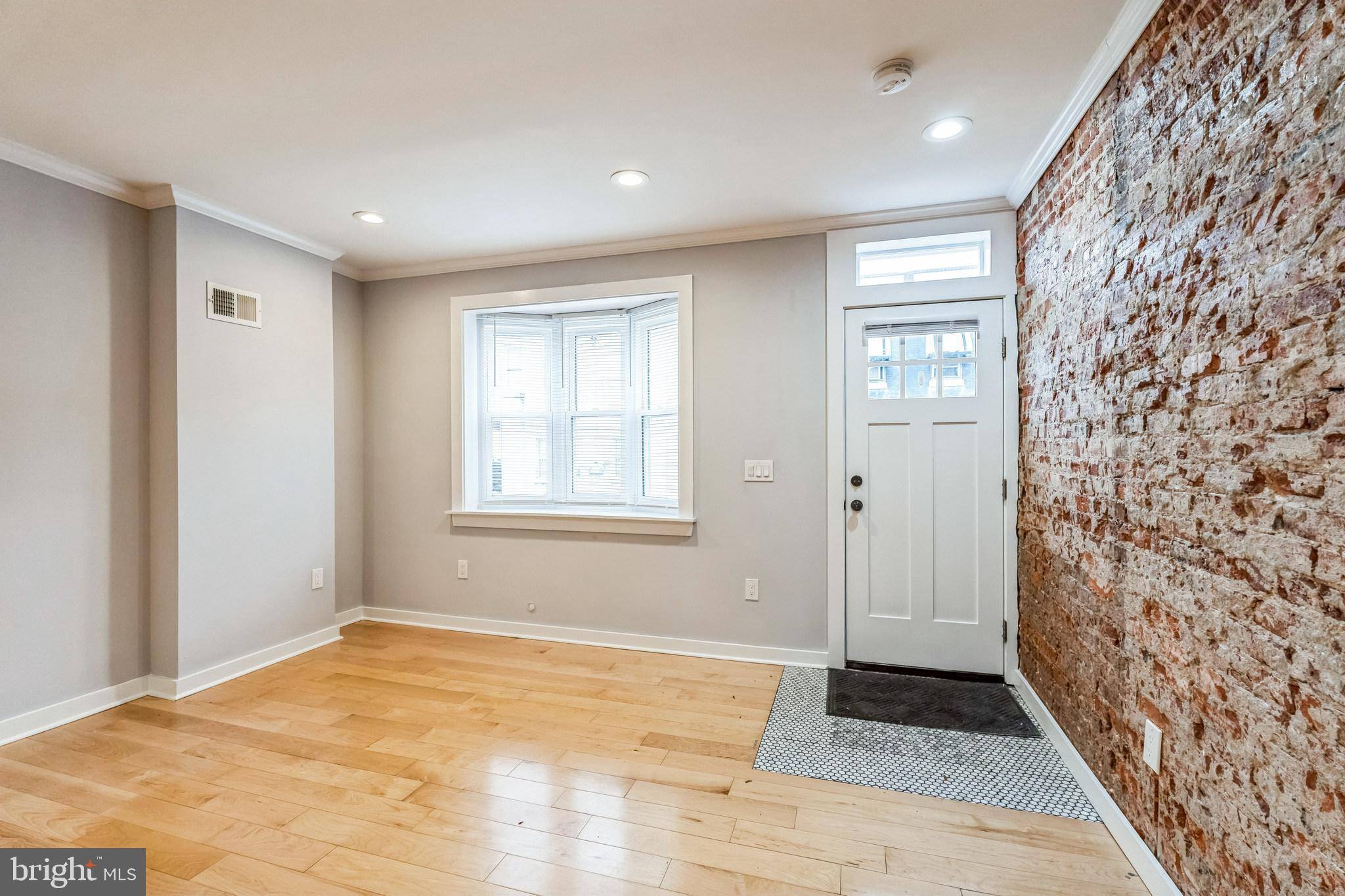 Philadelphia, PA 19145,2317 MOORE ST