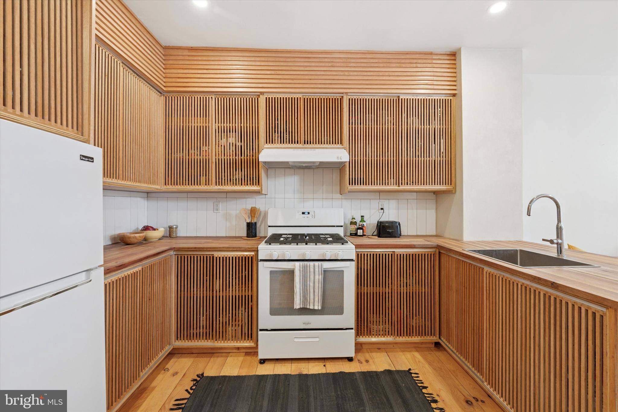 Philadelphia, PA 19122,158 W PALMER ST