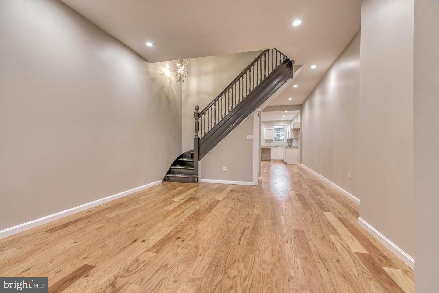 Baltimore, MD 21218,2409 BARCLAY ST