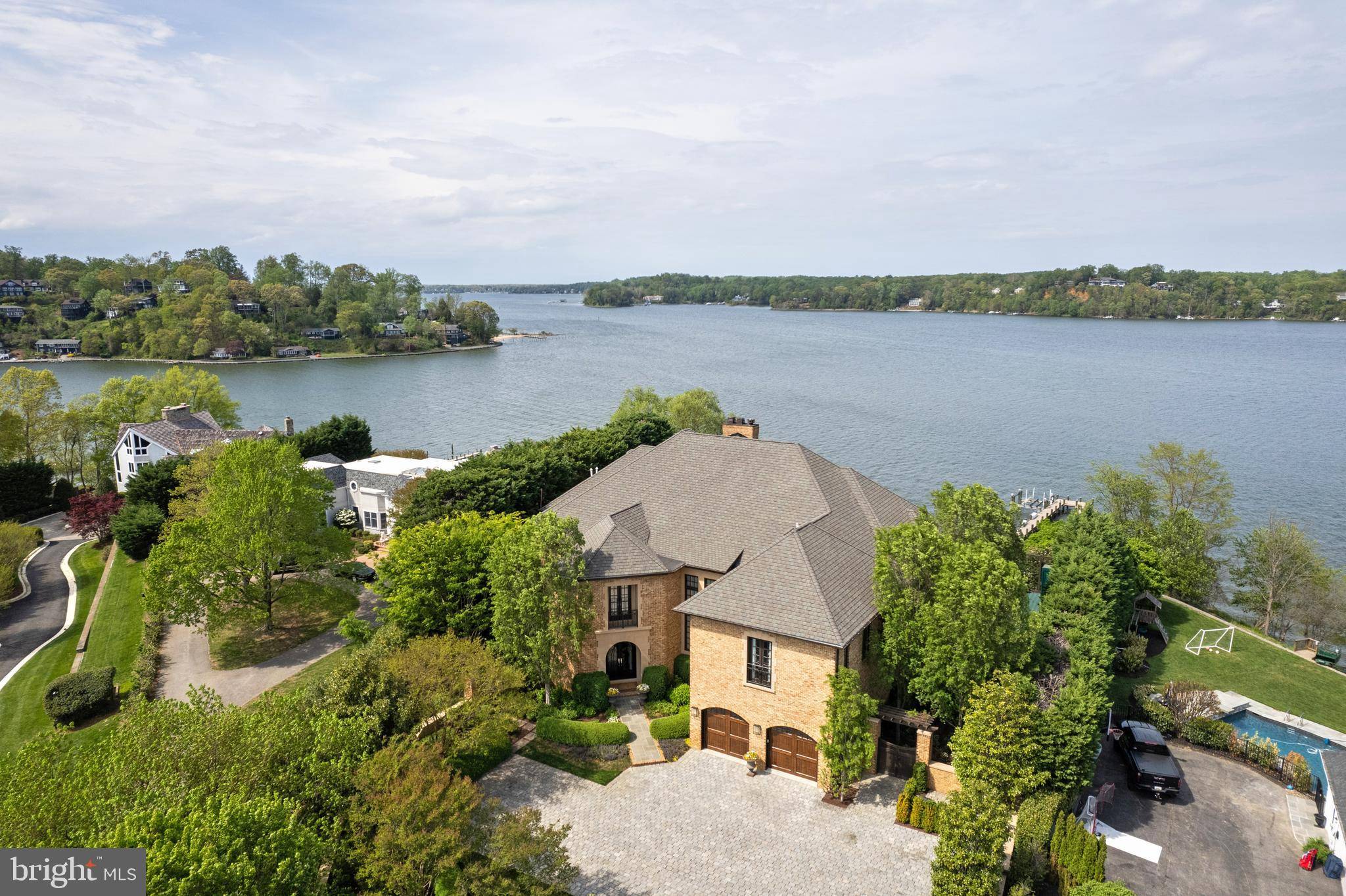 Annapolis, MD 21401,806 COACHWAY