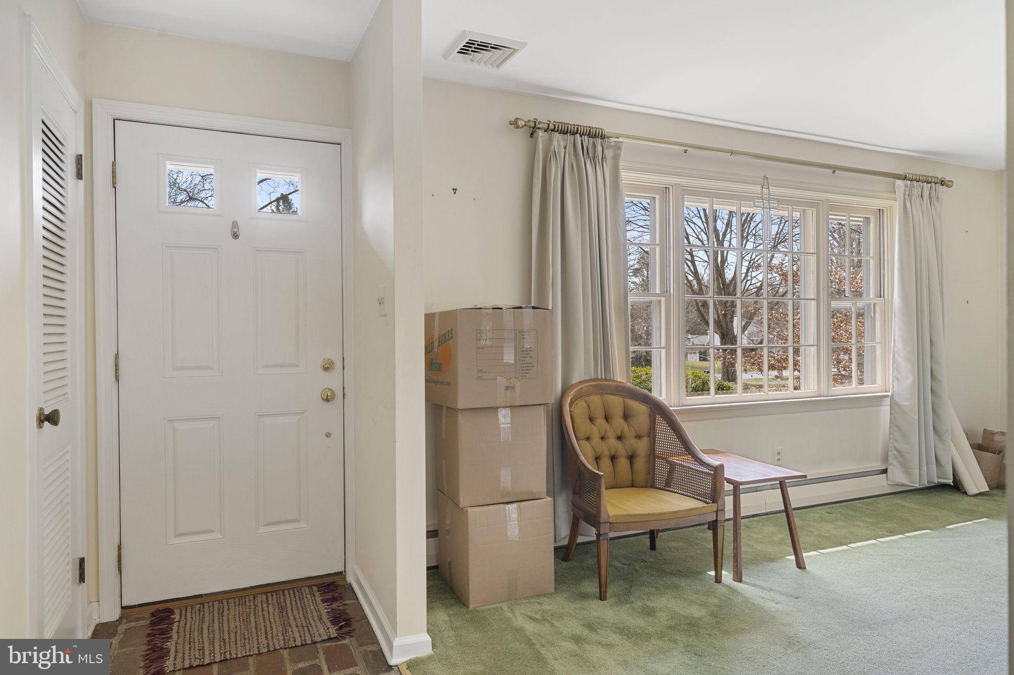 Malvern, PA 19355,12 CLOVER LN