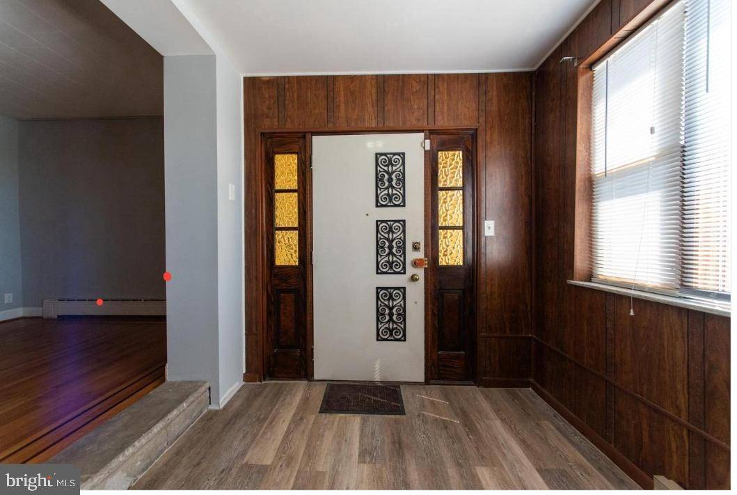 Philadelphia, PA 19145,2404 S 24TH ST