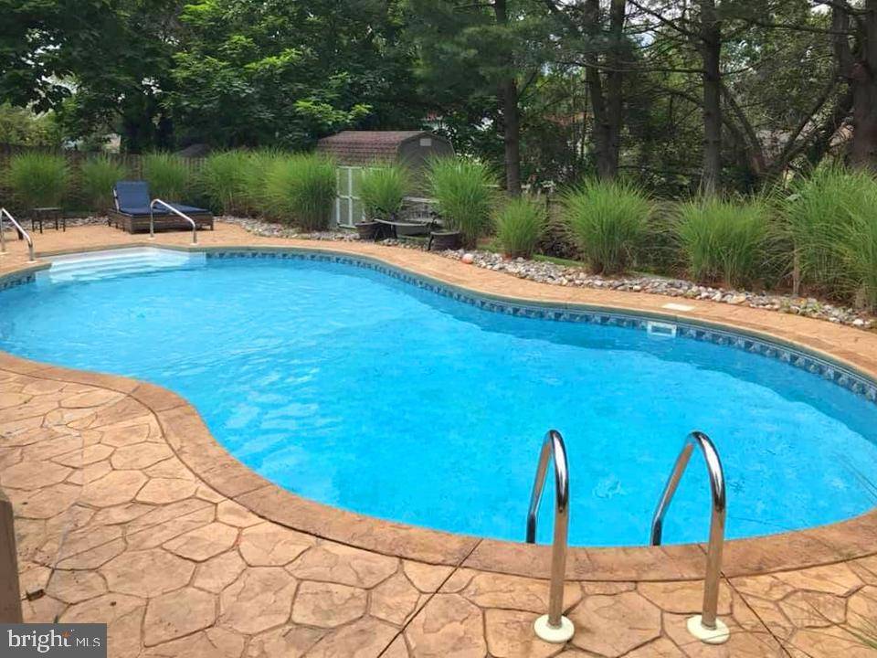 Gibbsboro, NJ 08026,34 KIRKWOOD RD