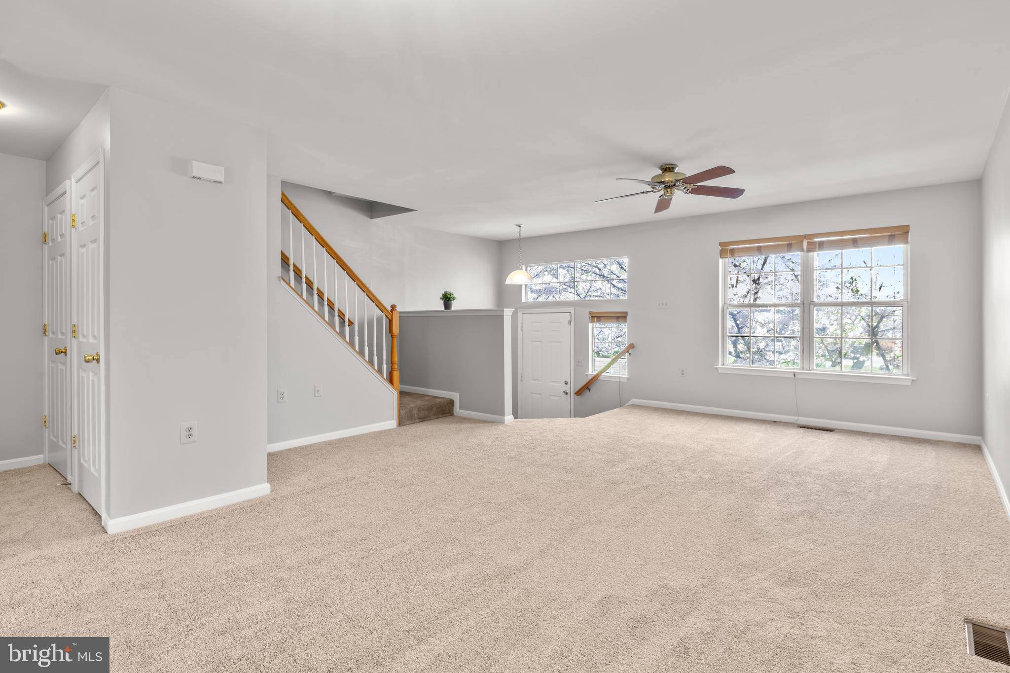 Purcellville, VA 20132,211 HEATON CT