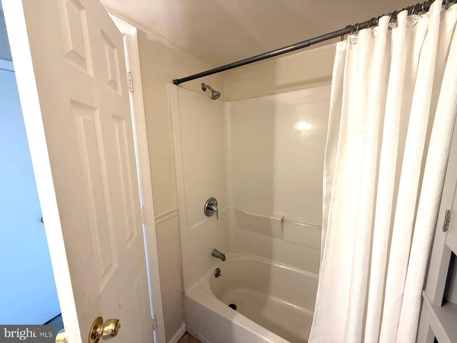 Woodbridge, VA 22192,1602 RENATE DRIVE #202