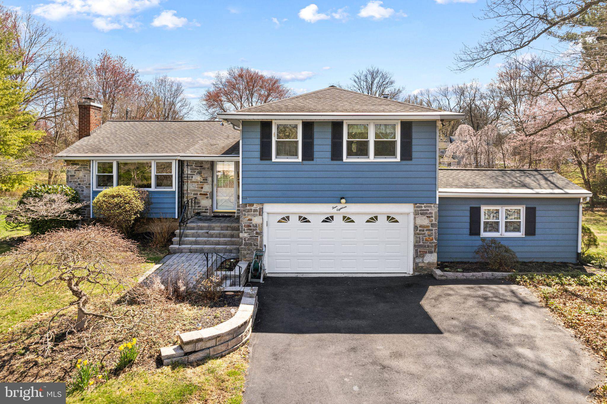 Ambler, PA 19002,418 WYNDON RD