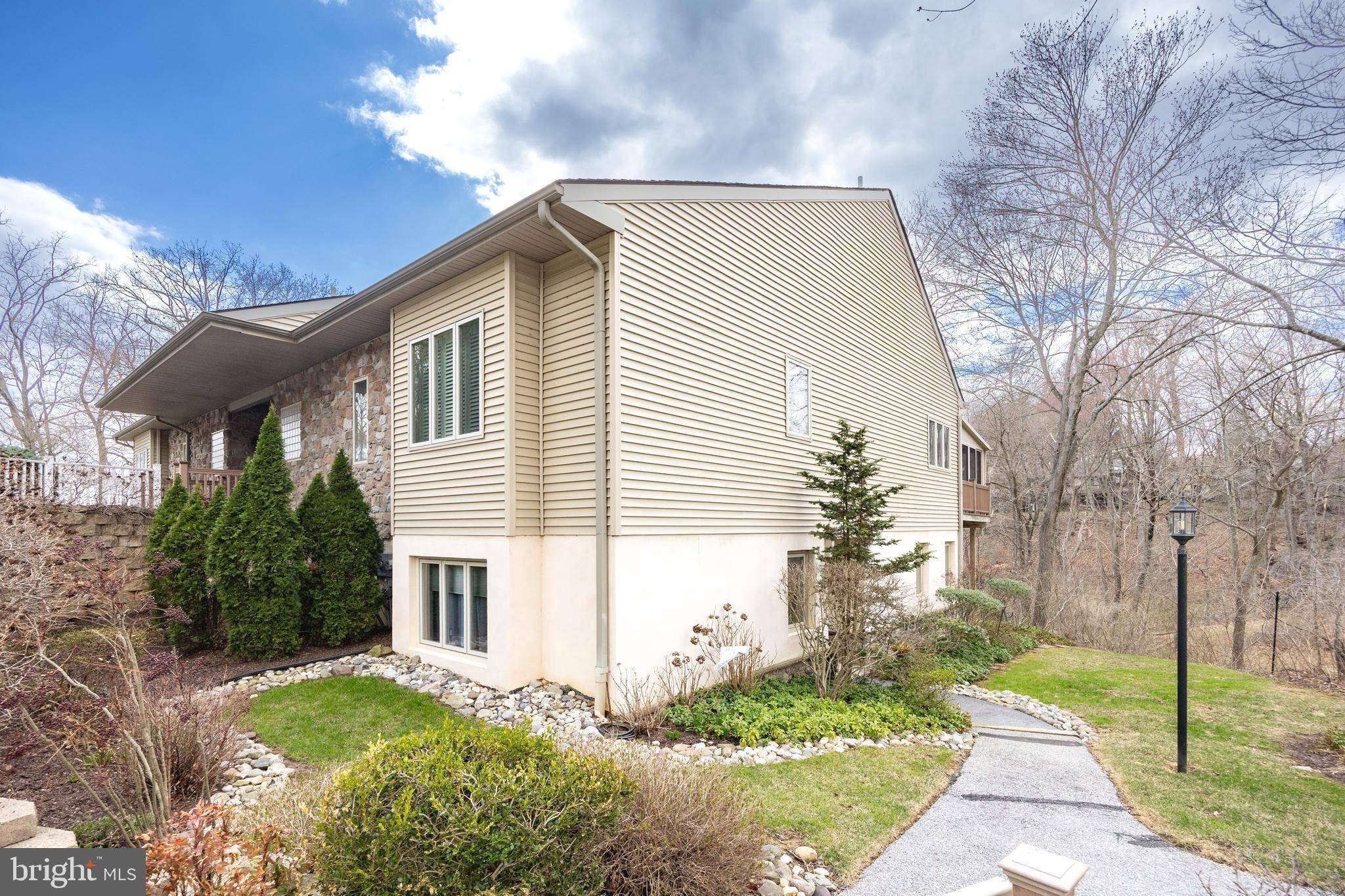 West Chester, PA 19380,10 HERSHEYS DR #10