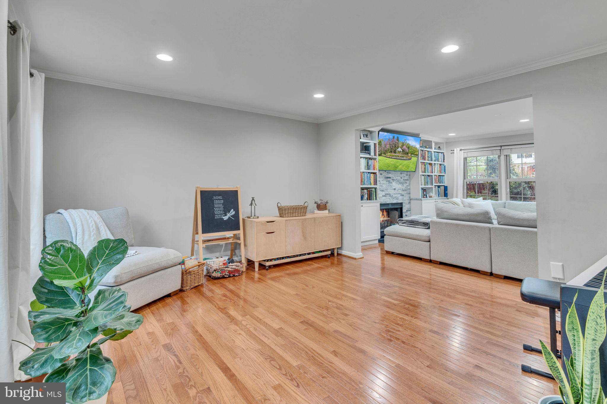 Woodbridge, VA 22191,16065 HAYES LN