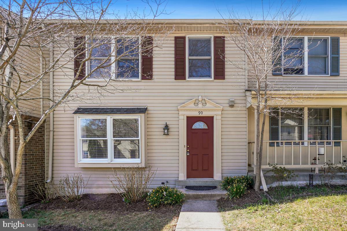 Gaithersburg, MD 20878,90 PONTIAC WAY