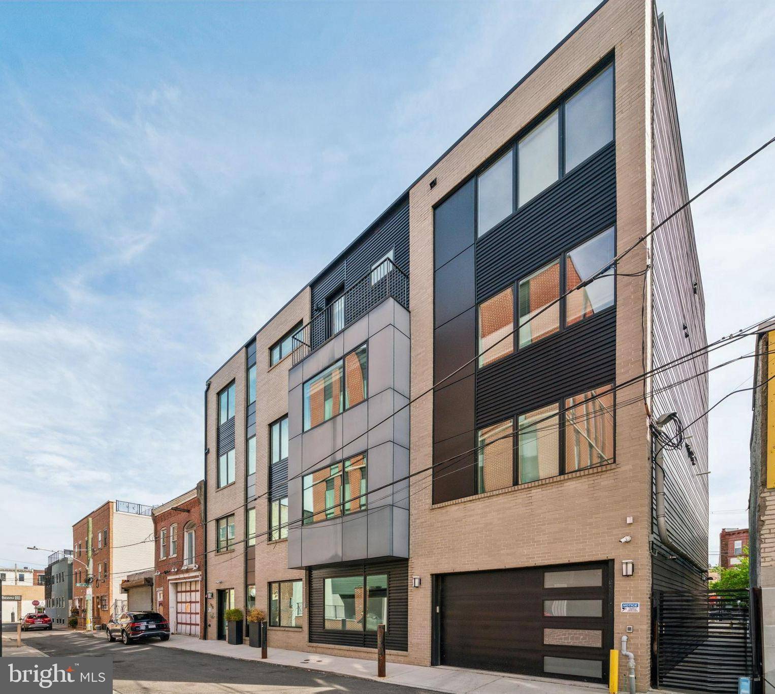 Philadelphia, PA 19147,520 KATER ST #4