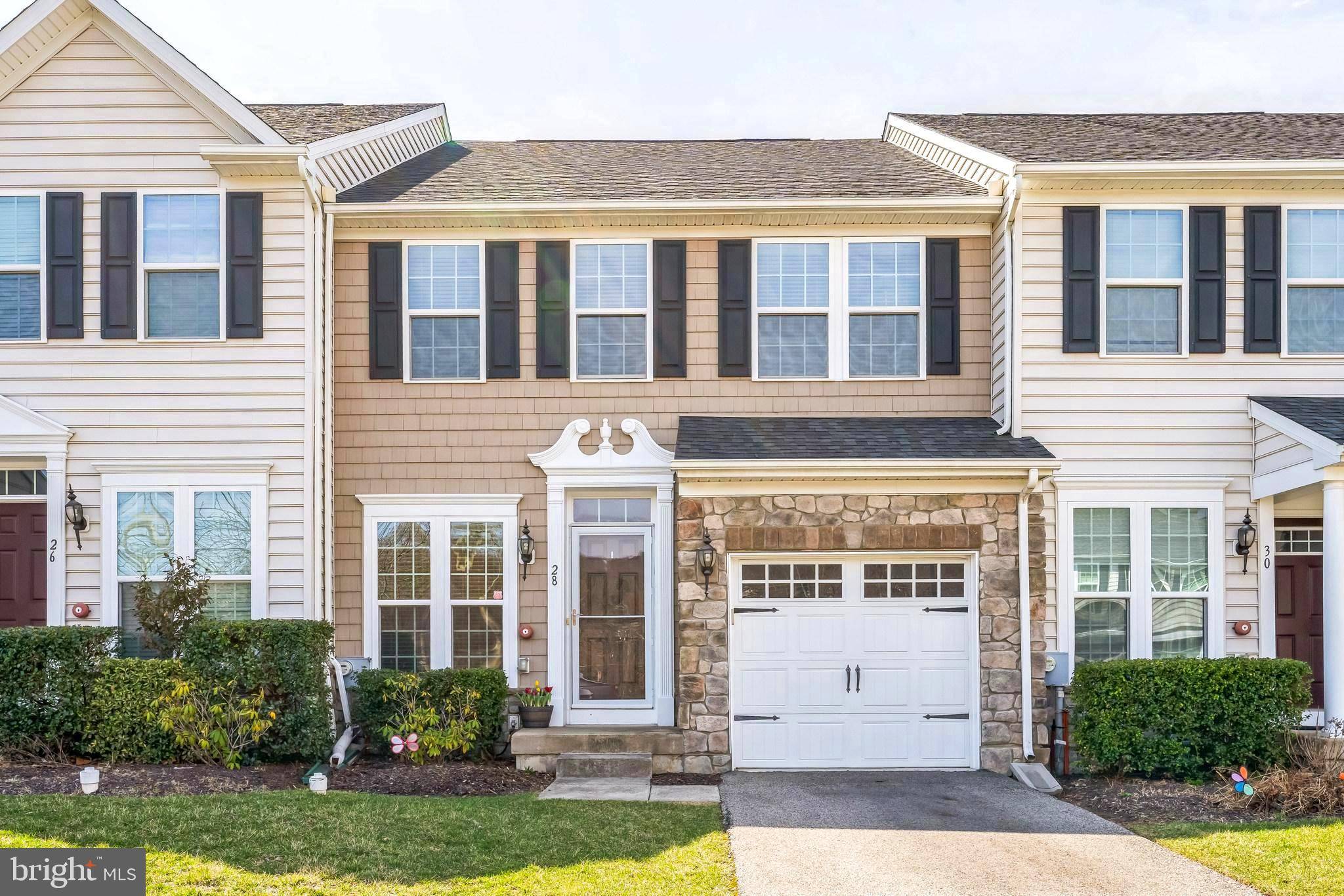 Oreland, PA 19075,28 HAWKSWELL CIR