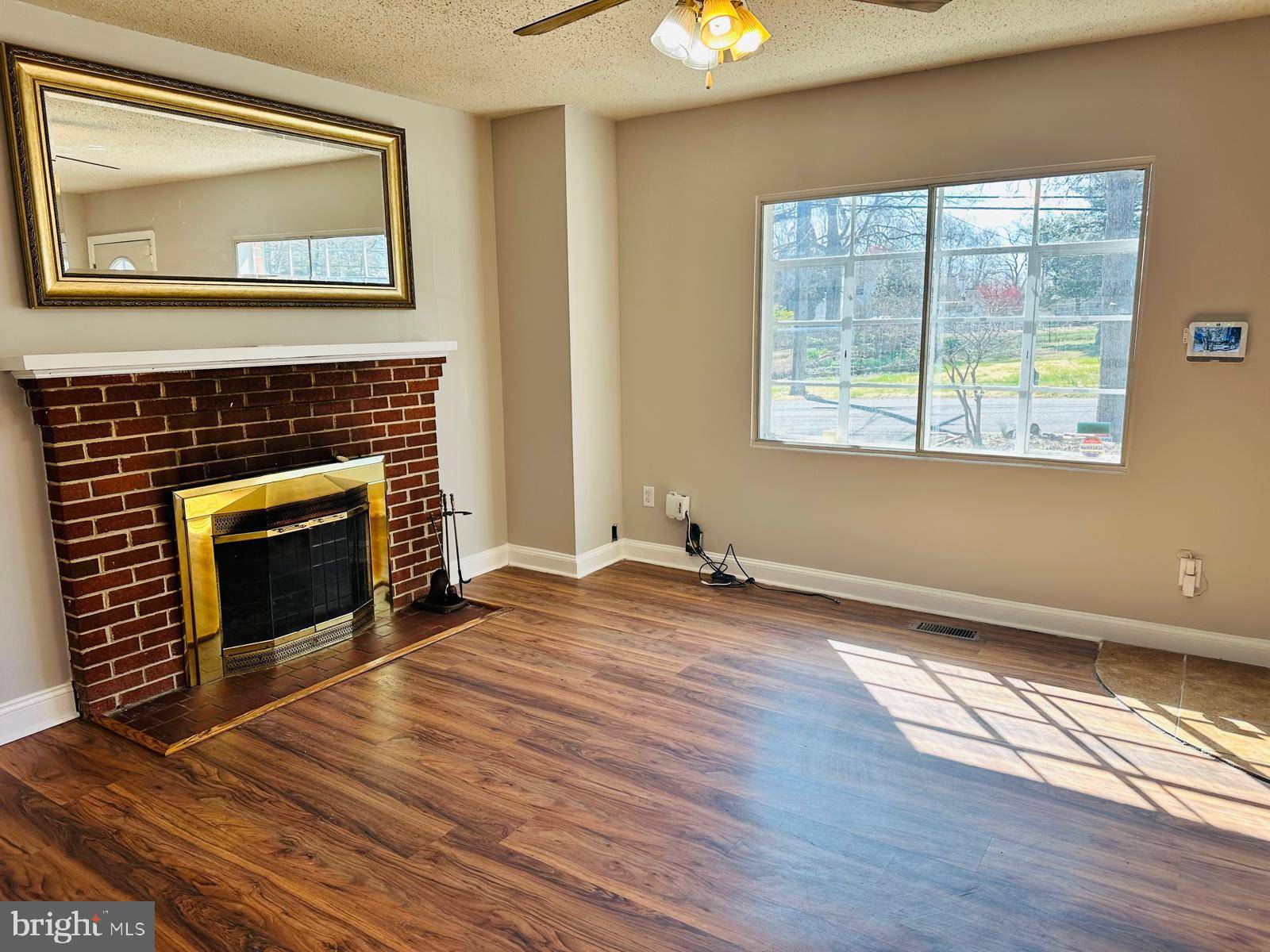 Temple Hills, MD 20748,3802 SPRING TER