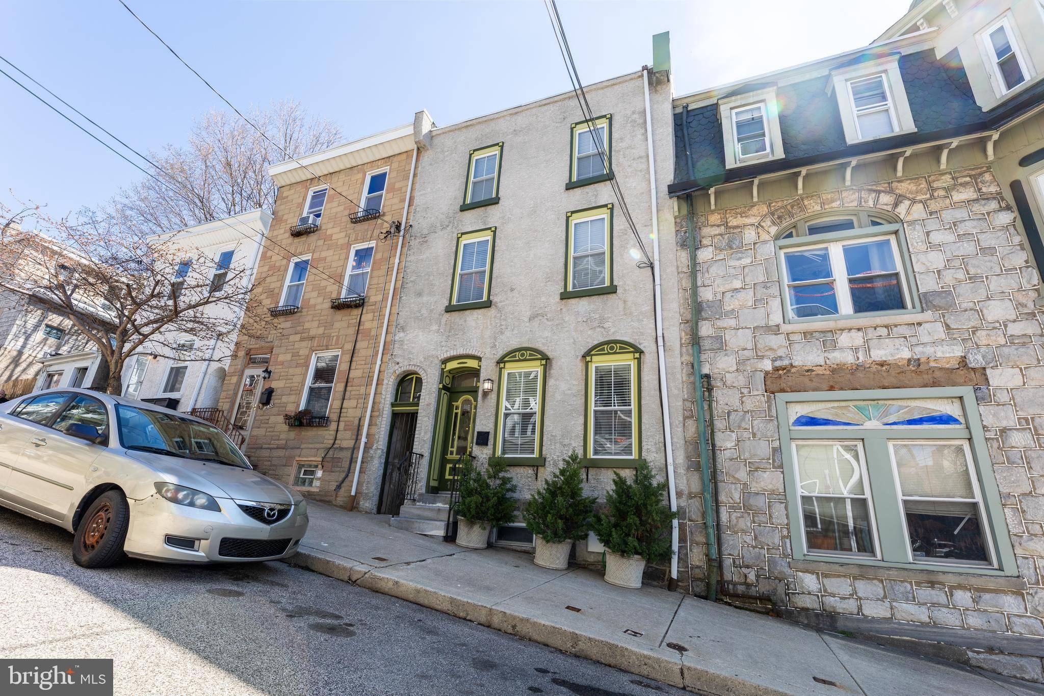 Philadelphia, PA 19128,181 MARKLE ST