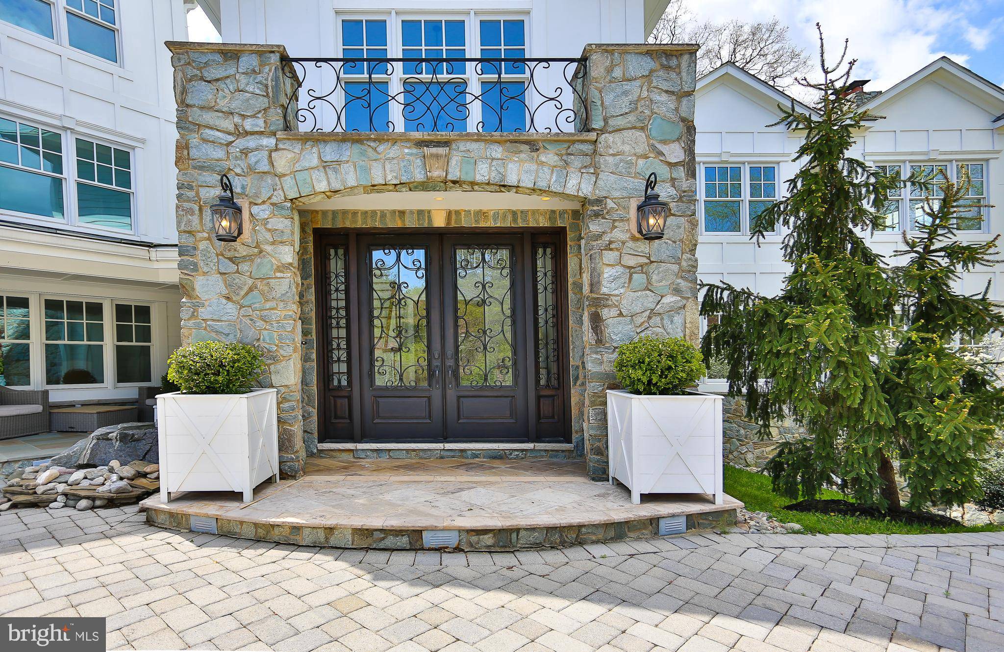 Mclean, VA 22101,6329 LINWAY TER