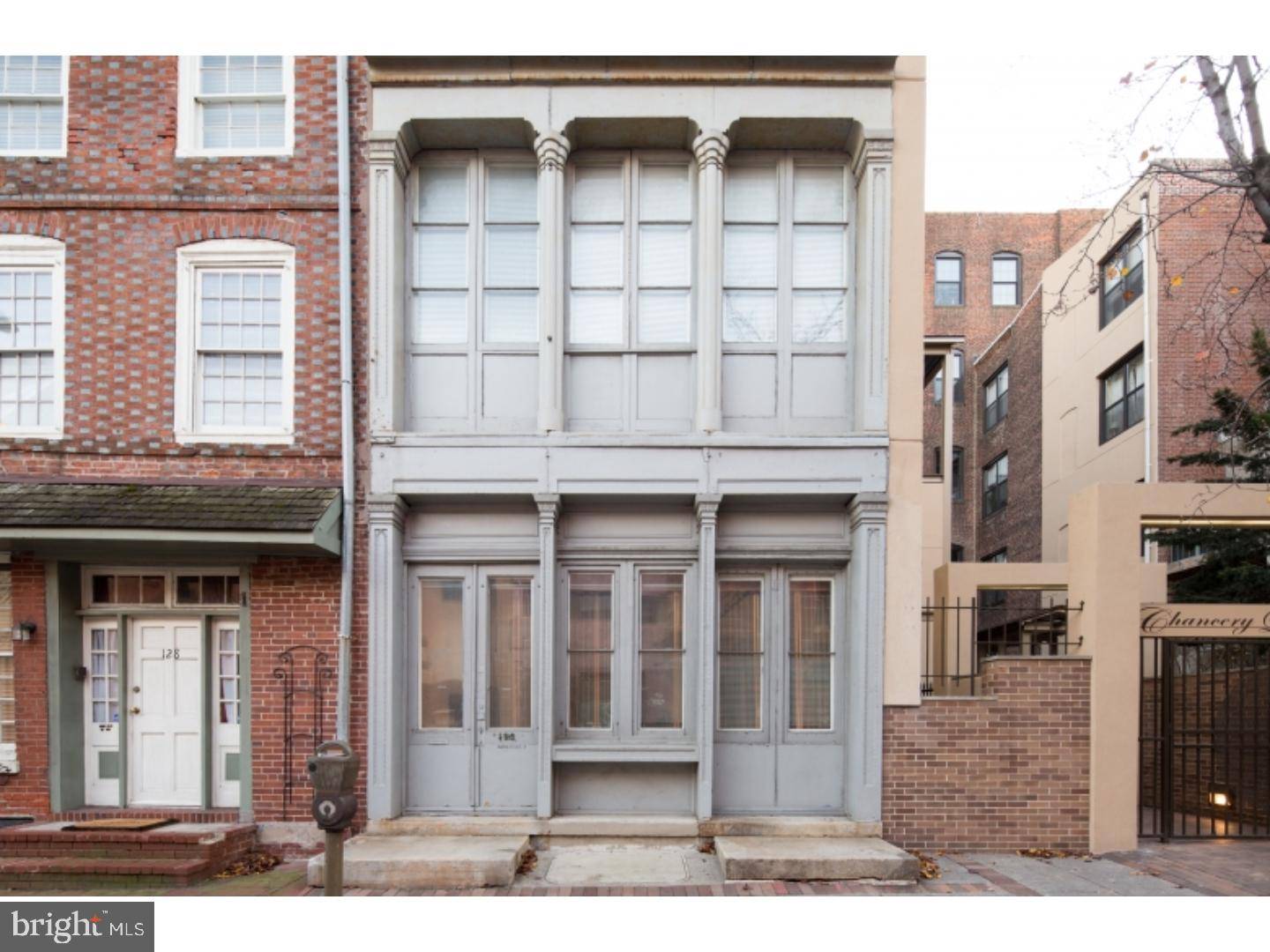 Philadelphia, PA 19106,130 ARCH ST #102