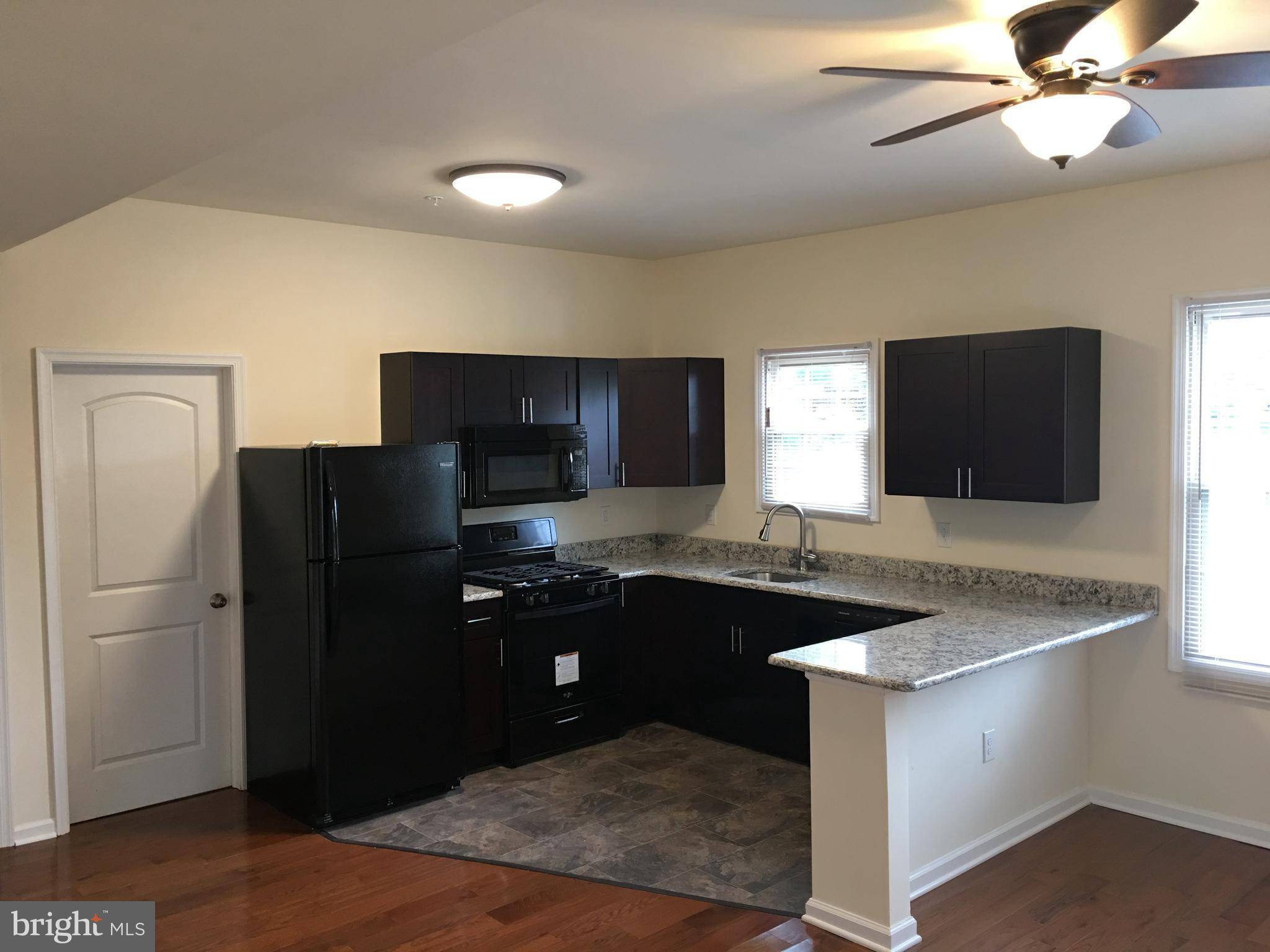 Glassboro, NJ 08028,357 OAKWOOD AVE #201