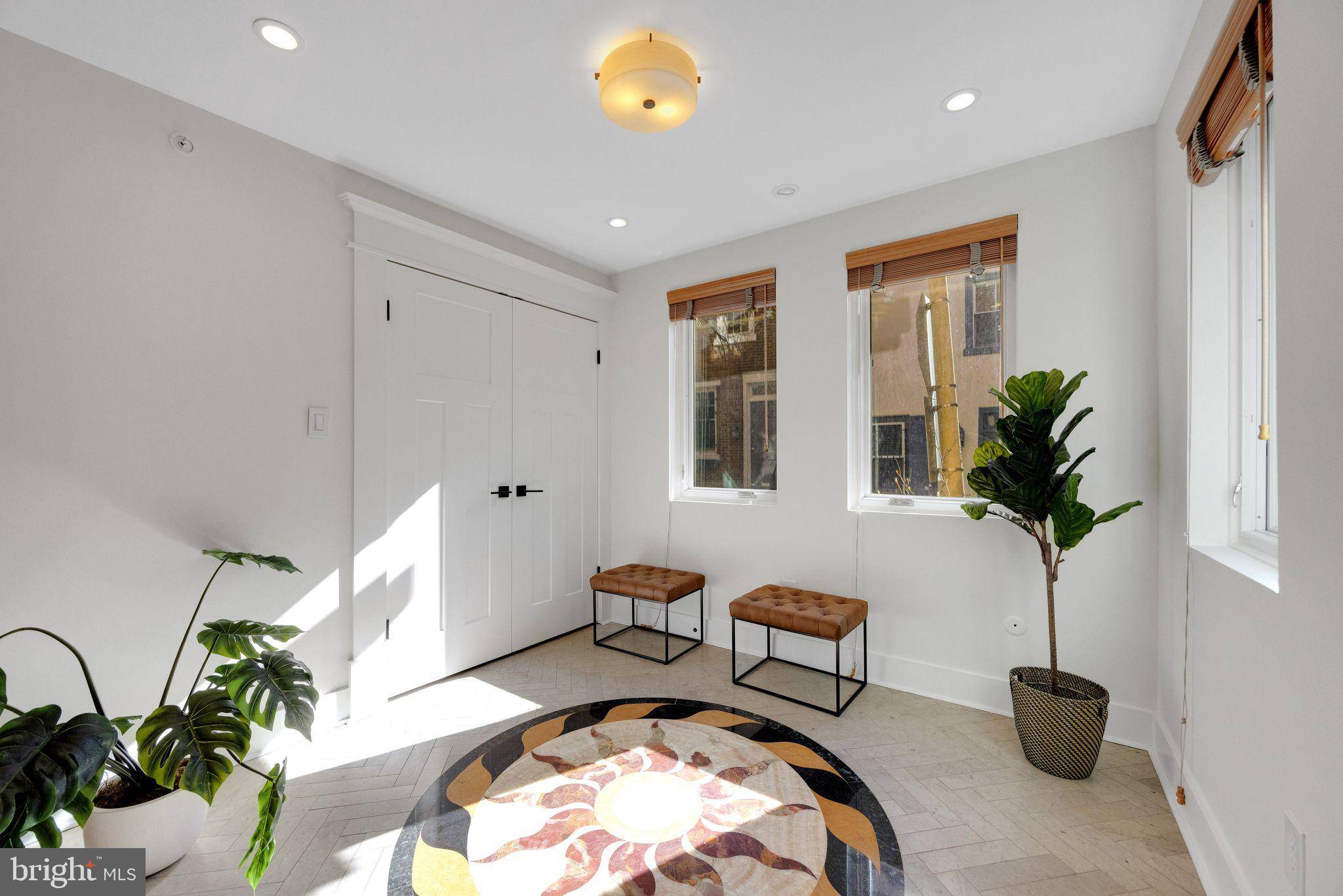 Philadelphia, PA 19107,1109 MANNING ST