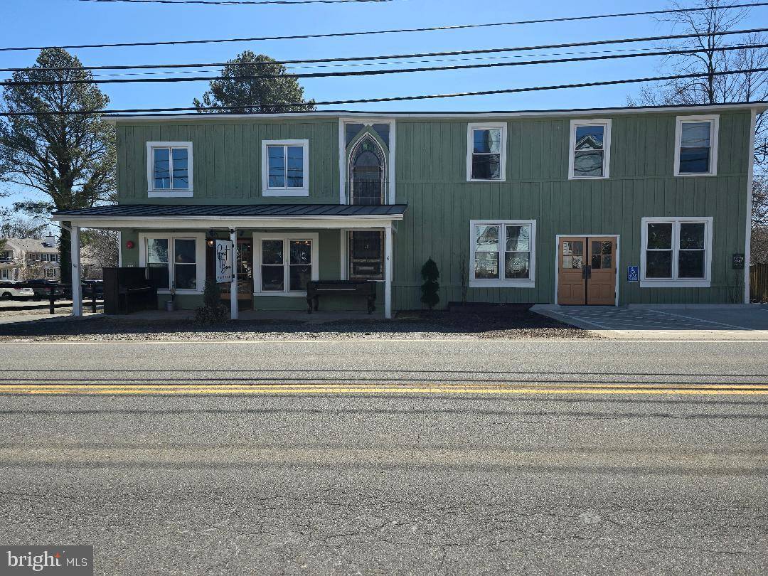 Round Hill, VA 20141,6 W LOUDOUN ST