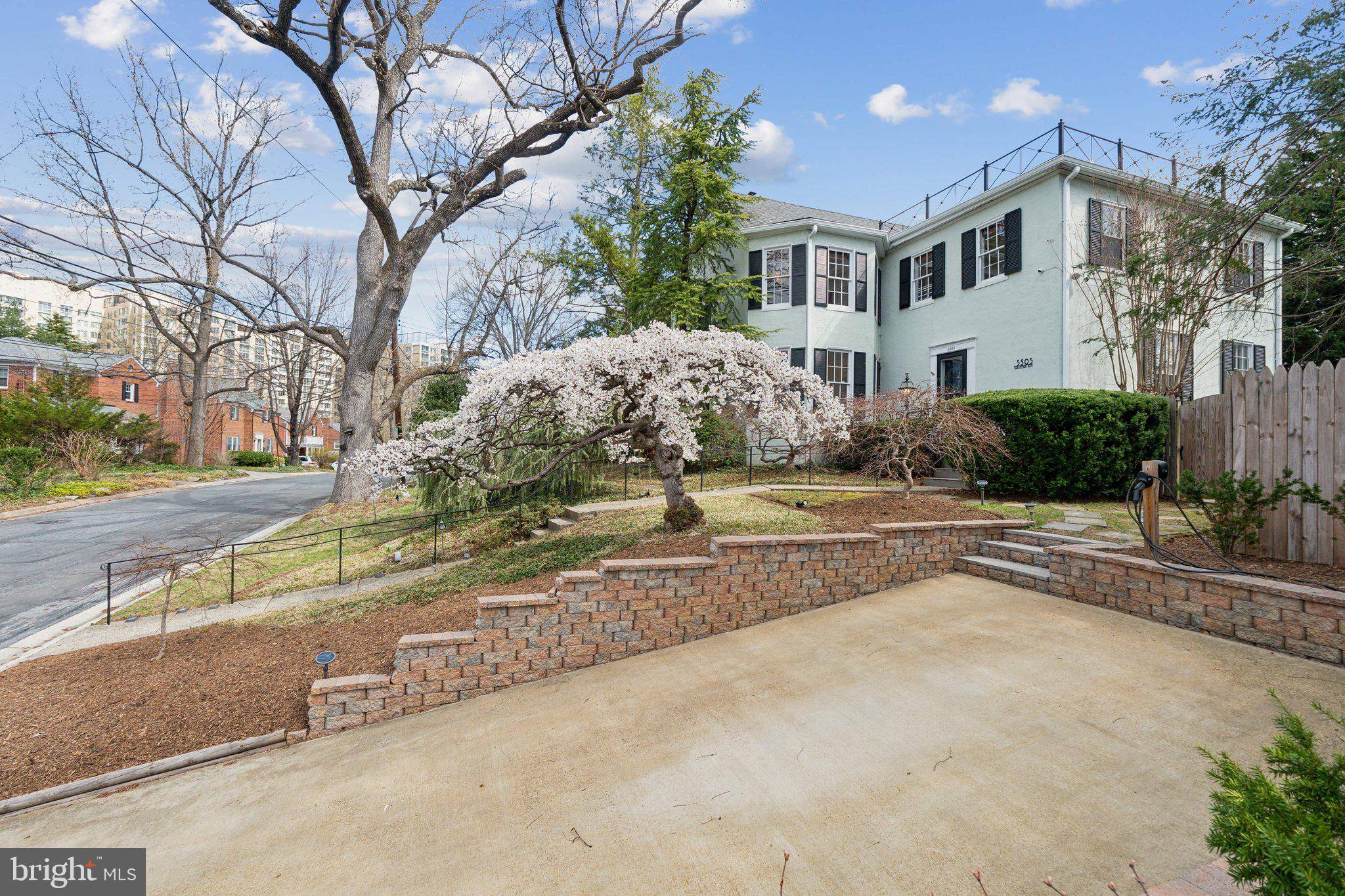 Chevy Chase, MD 20815,5305 SARATOGA AVE