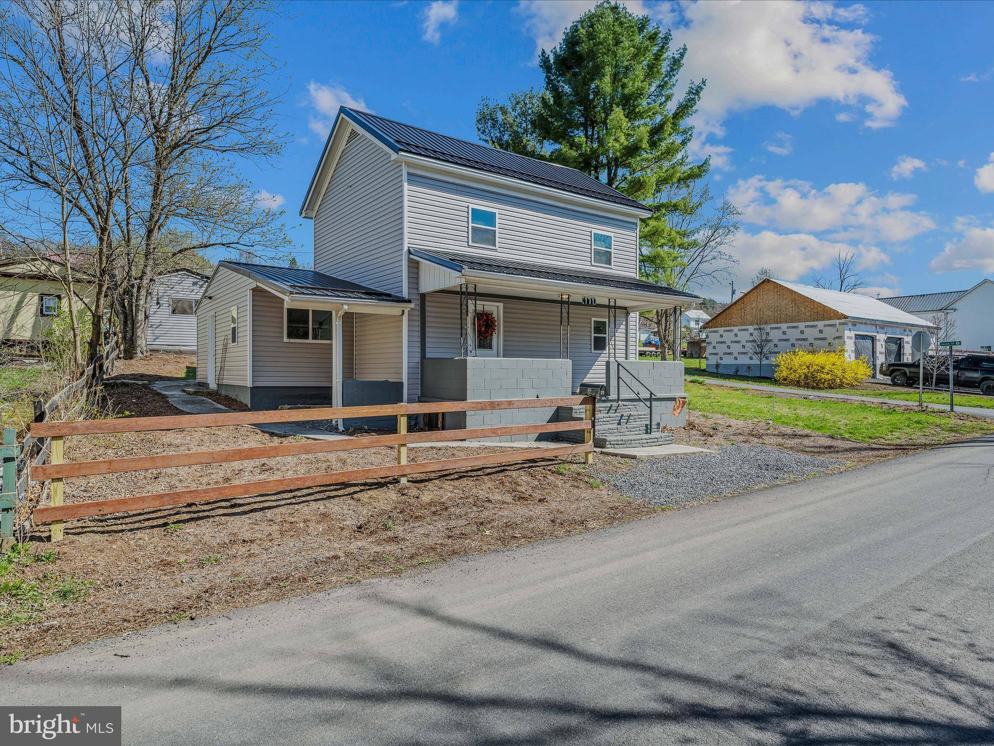 Berkeley Springs, WV 25411,171 JAMES ST