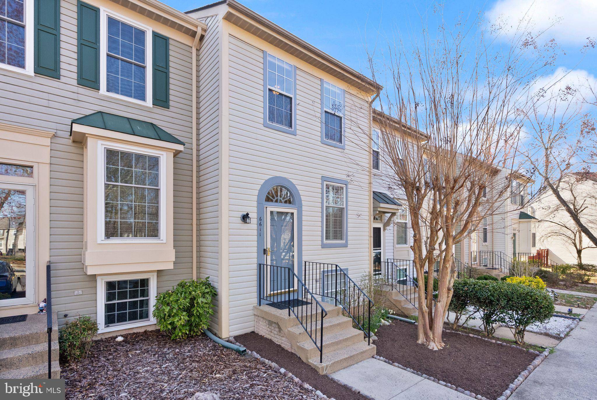Centreville, VA 20121,6611 SKYLEMAR TRL