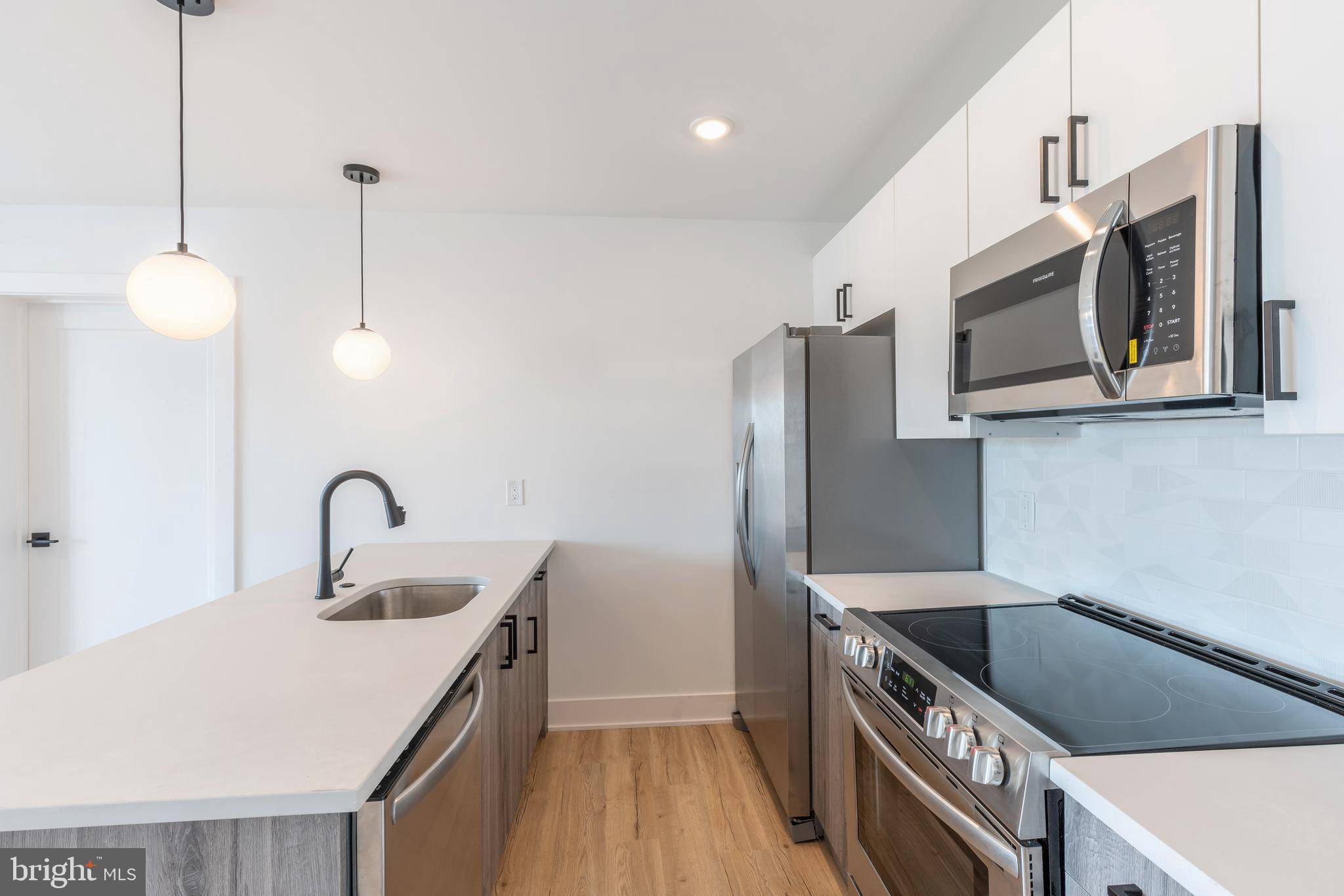 Philadelphia, PA 19123,629 W GIRARD AVE #UNIT 302