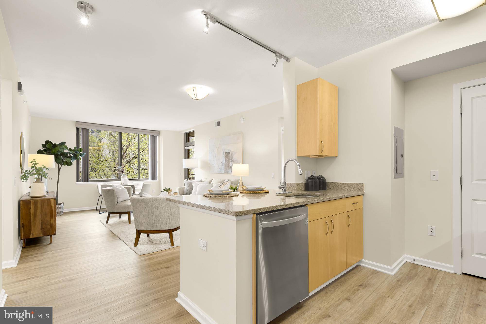 Washington, DC 20001,440 L ST NW #311