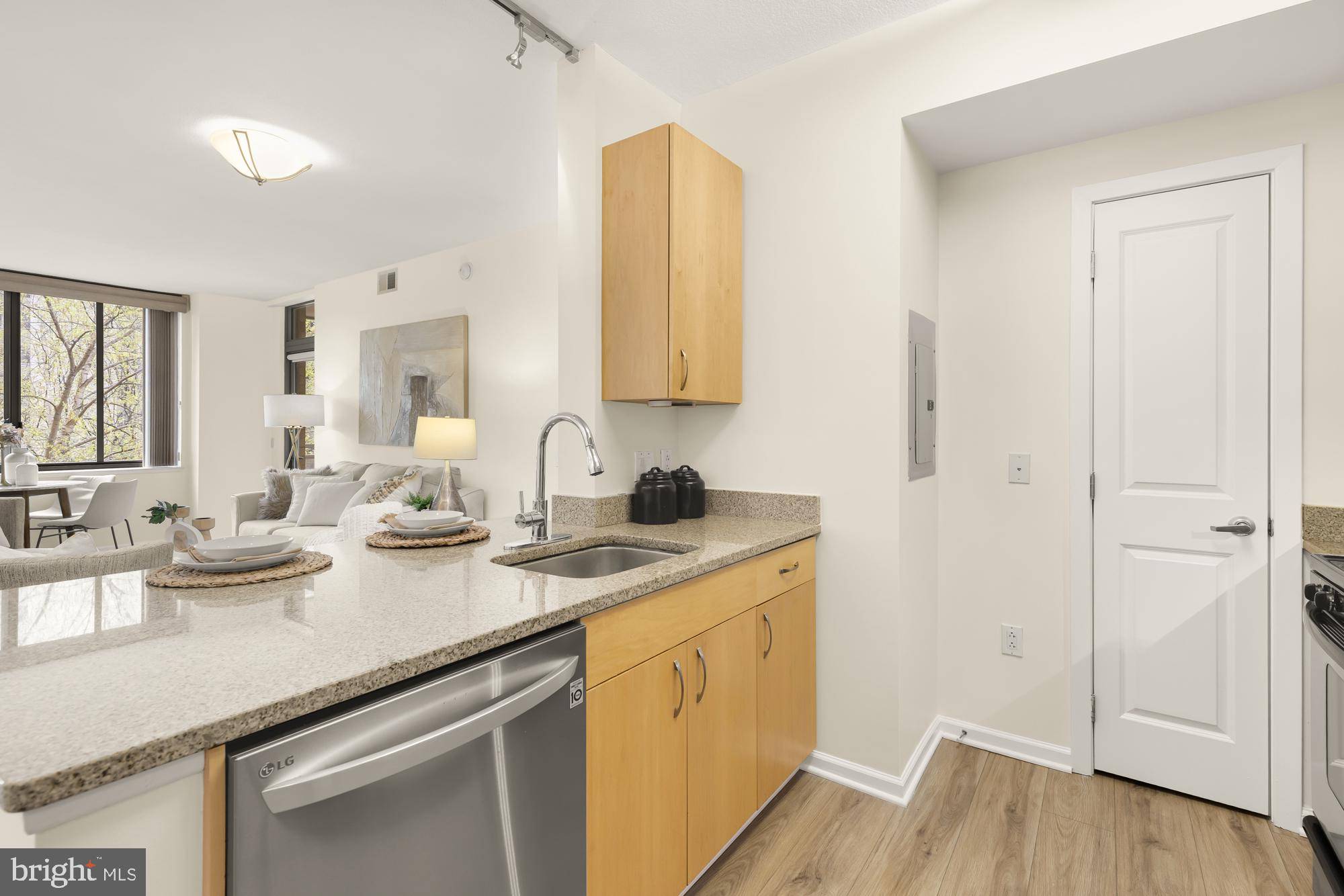 Washington, DC 20001,440 L ST NW #311