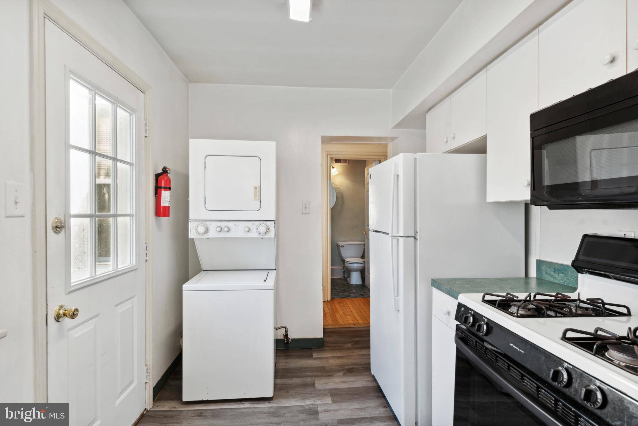 Philadelphia, PA 19127,125 GRAPE ST