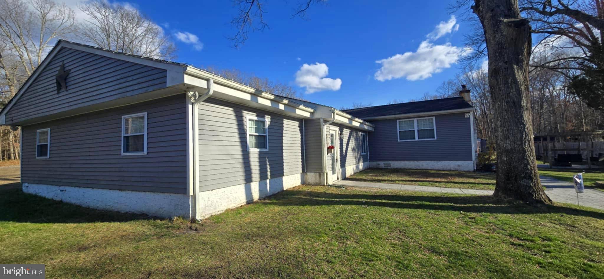 Williamstown, NJ 08094,2212 GRANT AVE