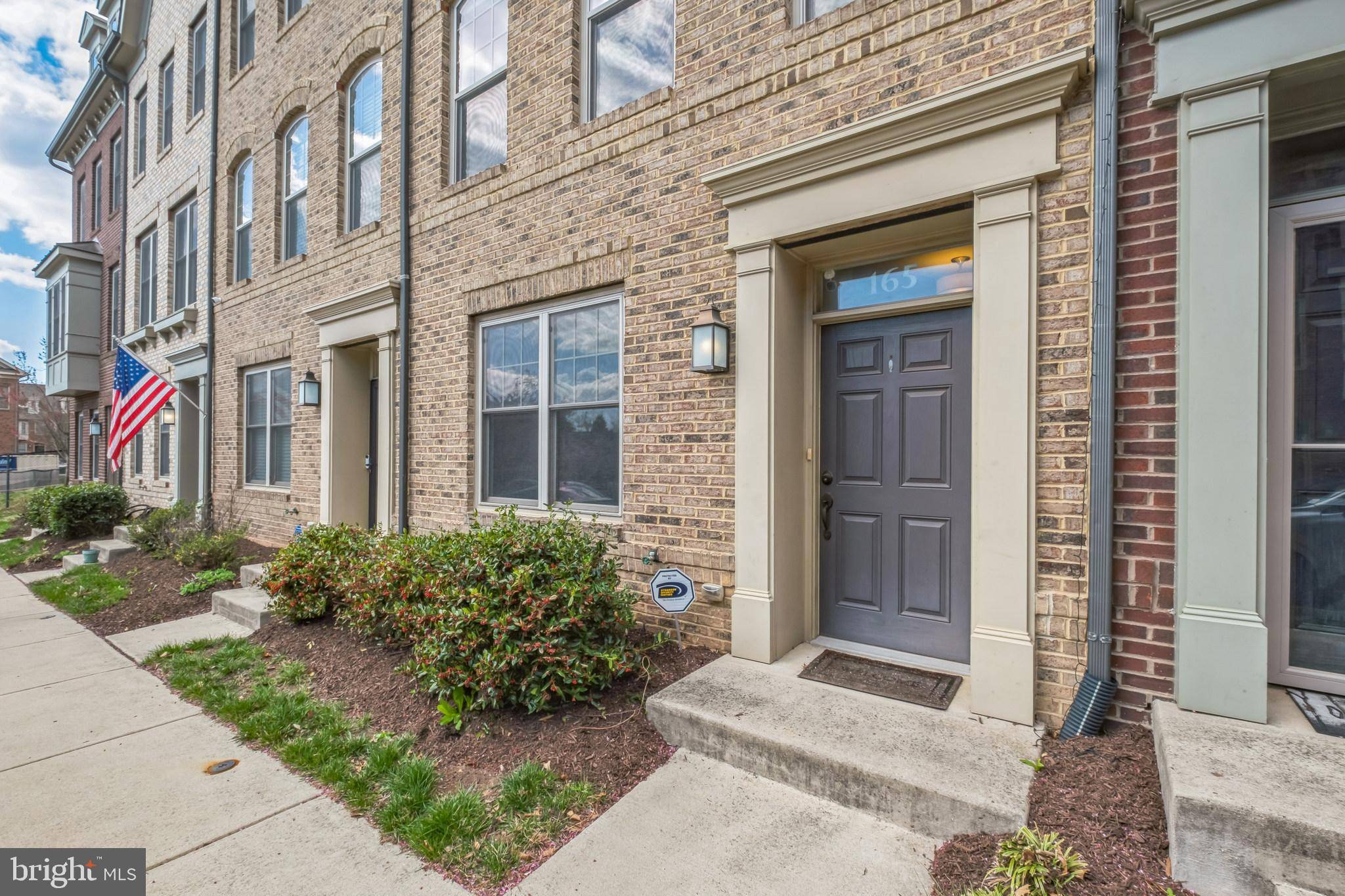 Washington, DC 20011,165 CONCORD PL NE