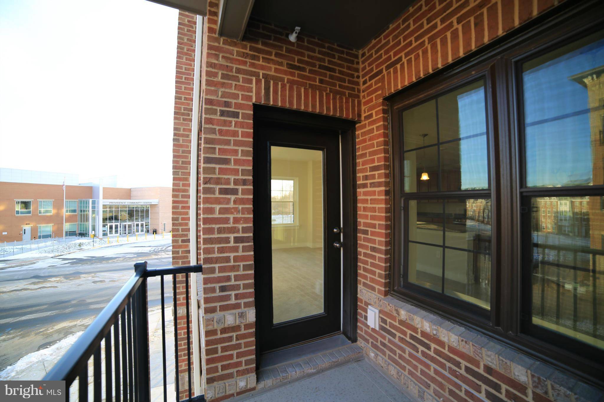 Fairfax, VA 22031,9521 BASTILLE ST #201
