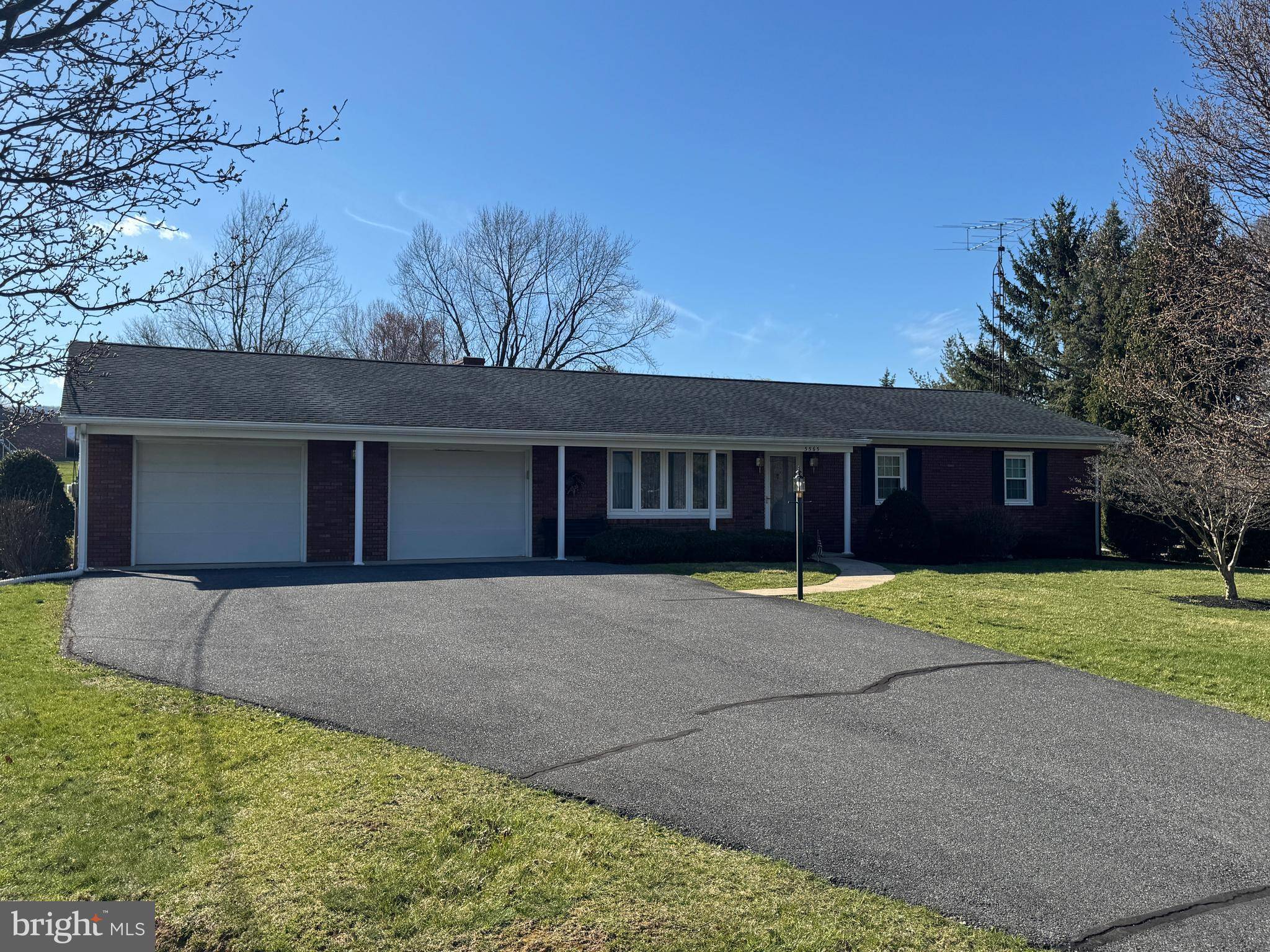 Mercersburg, PA 17236,5565 OAKWOOD DRIVE