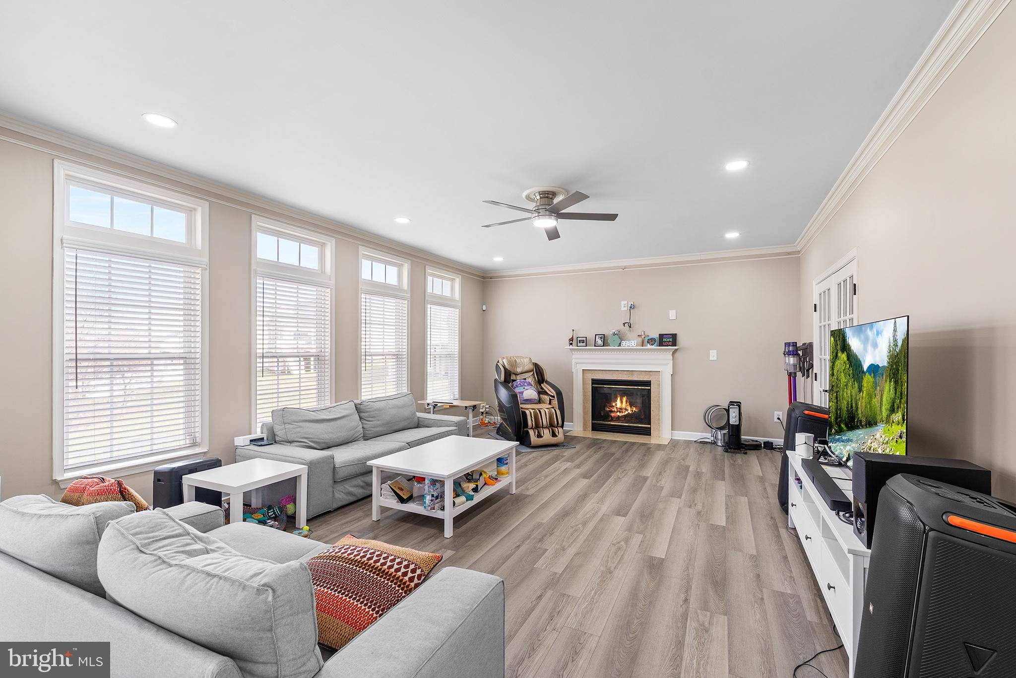 Owings Mills, MD 21117,9202 AMBER OAKS WAY