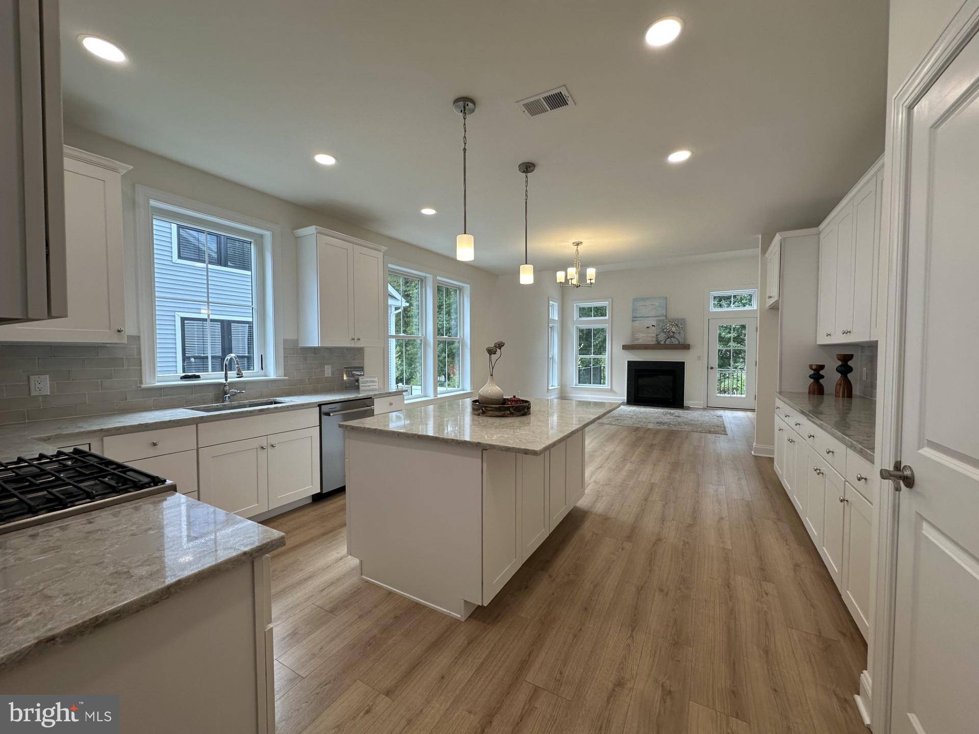 Hamilton, NJ 08690,60 KAY CHIARELLO WAY