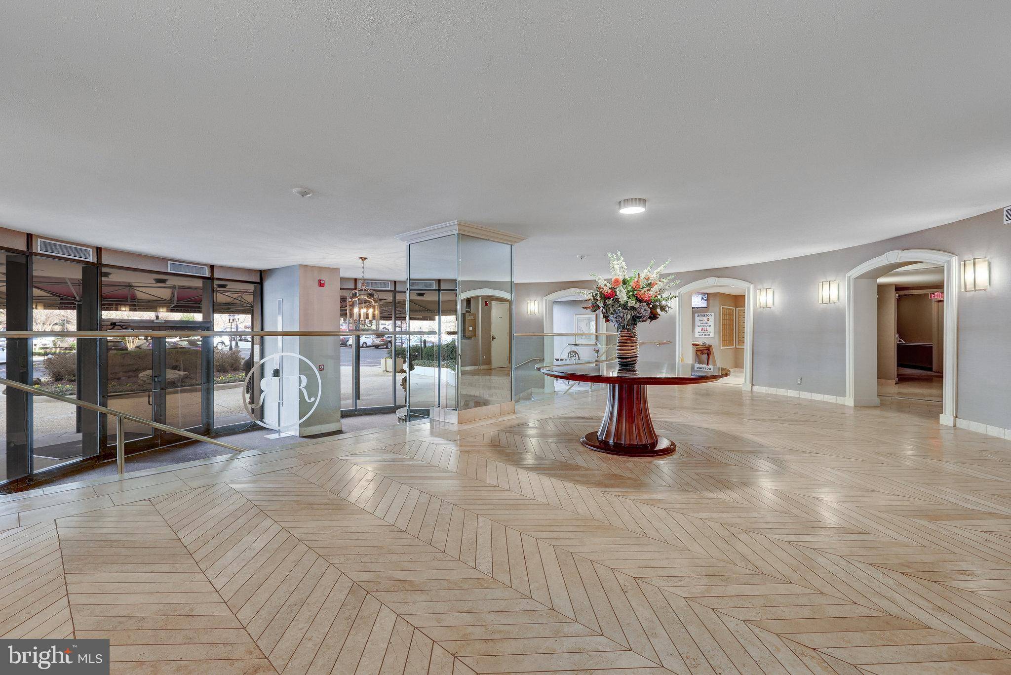 Mclean, VA 22102,8360 GREENSBORO DR #802
