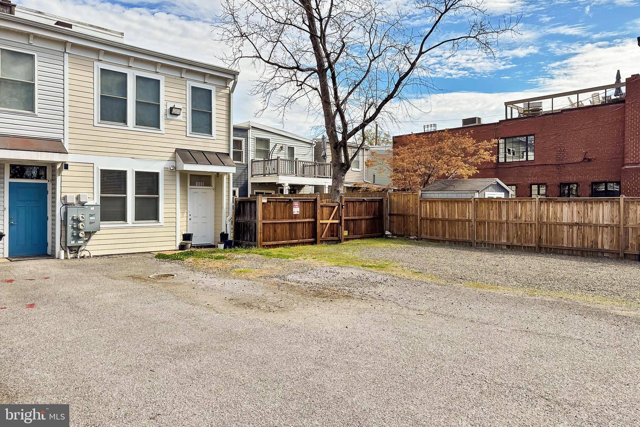 Alexandria, VA 22314,1008 PENDLETON ST