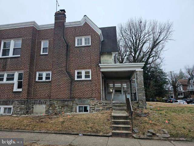Philadelphia, PA 19144,560 E LOCUST AVE