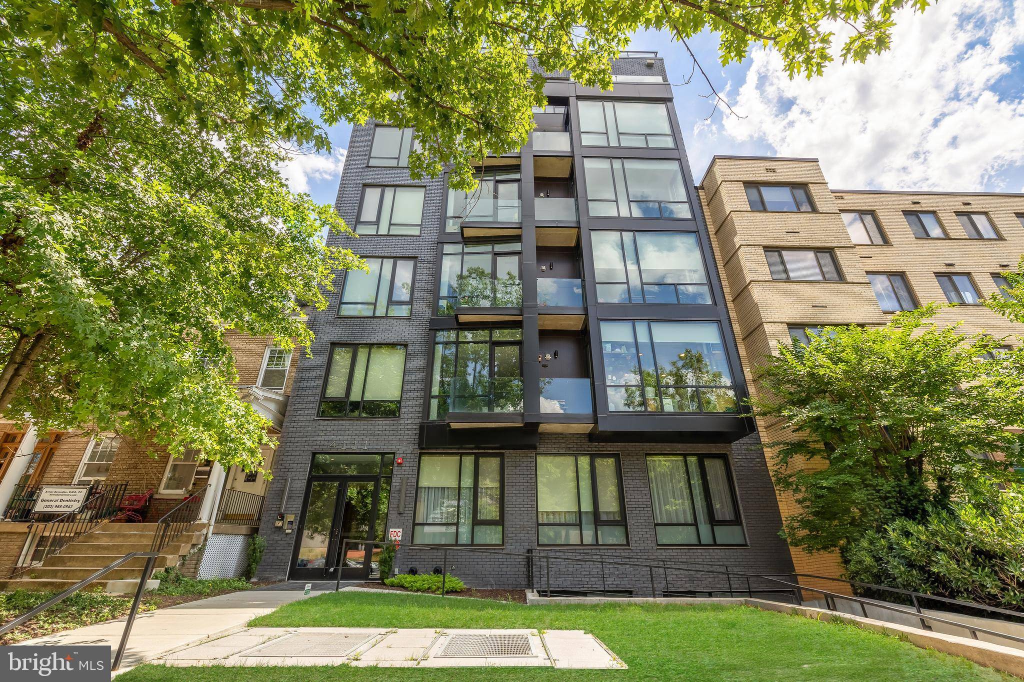 Washington, DC 20008,4111 CONNECTICUT AVE NW #RESIDENCE 103
