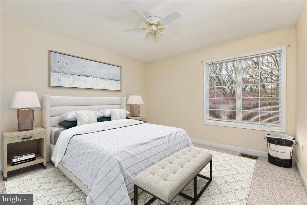 Strasburg, VA 22657,200 STONY POINTE WAY