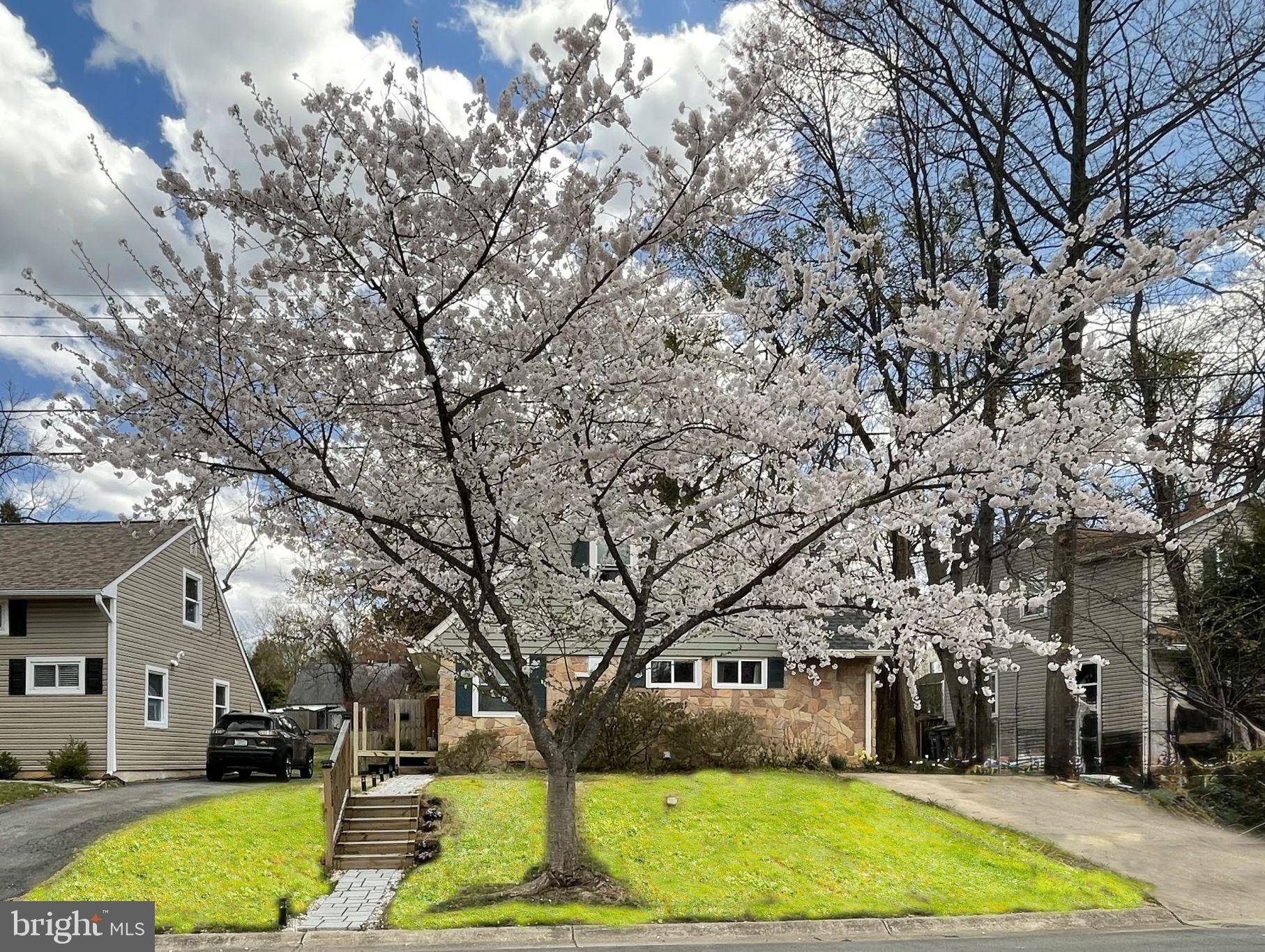 Rockville, MD 20851,5718 CRAWFORD DR