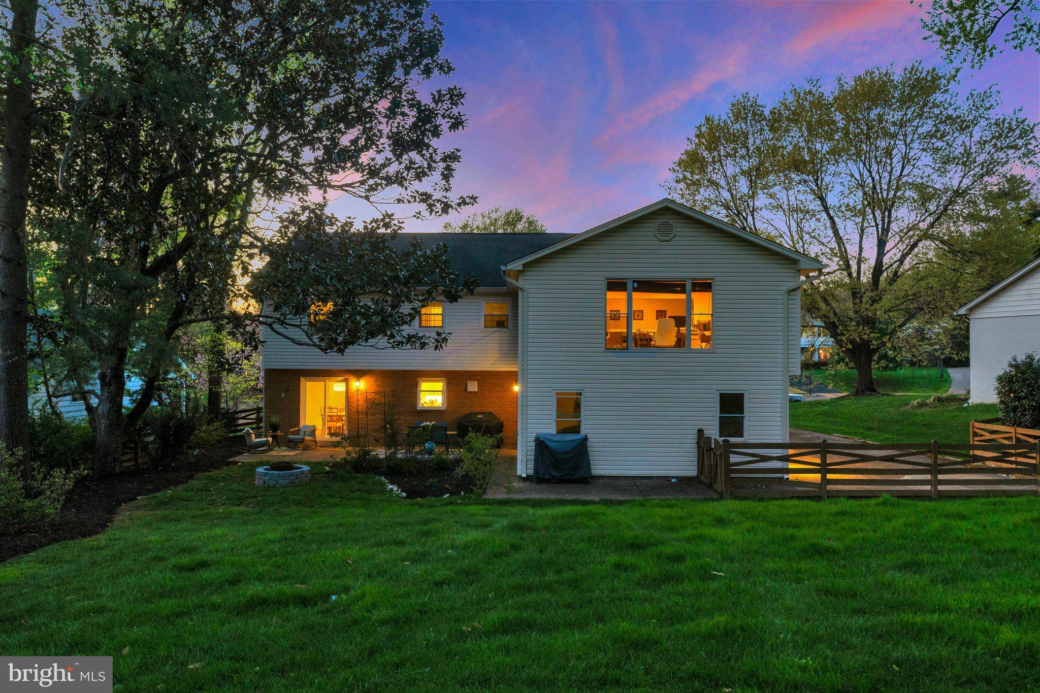 Mclean, VA 22102,8021 AGIN CT