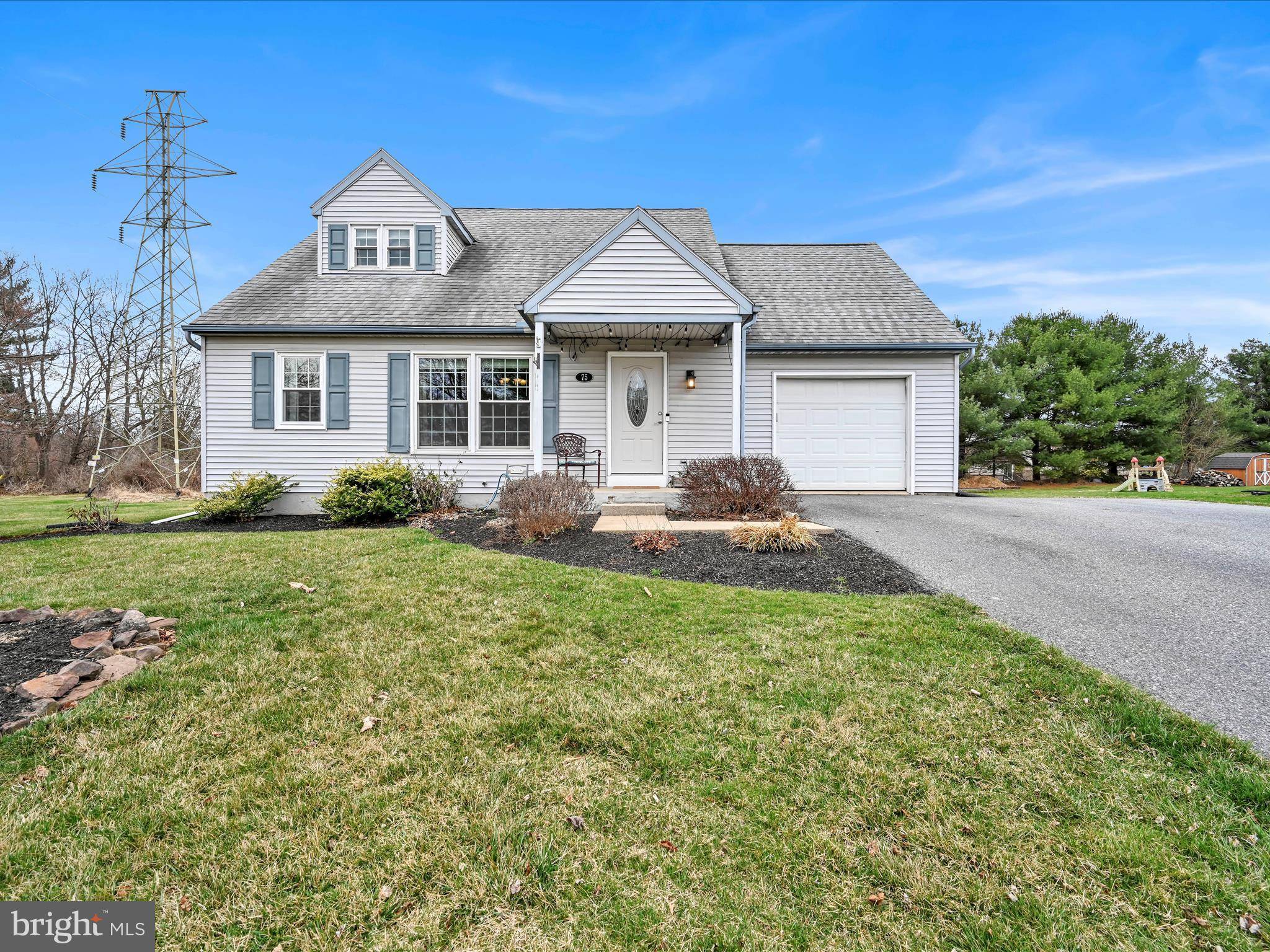 Reinholds, PA 17569,75 HOLLOW RD