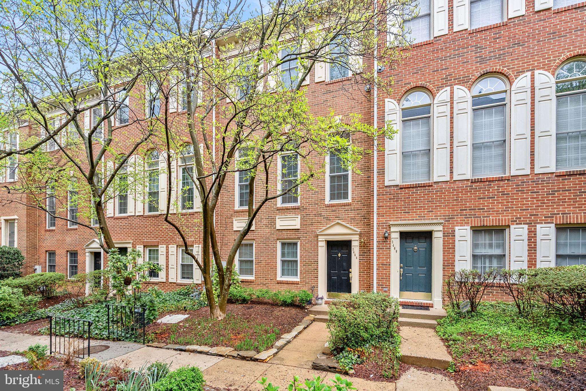 Alexandria, VA 22311,2466 GARNETT DR