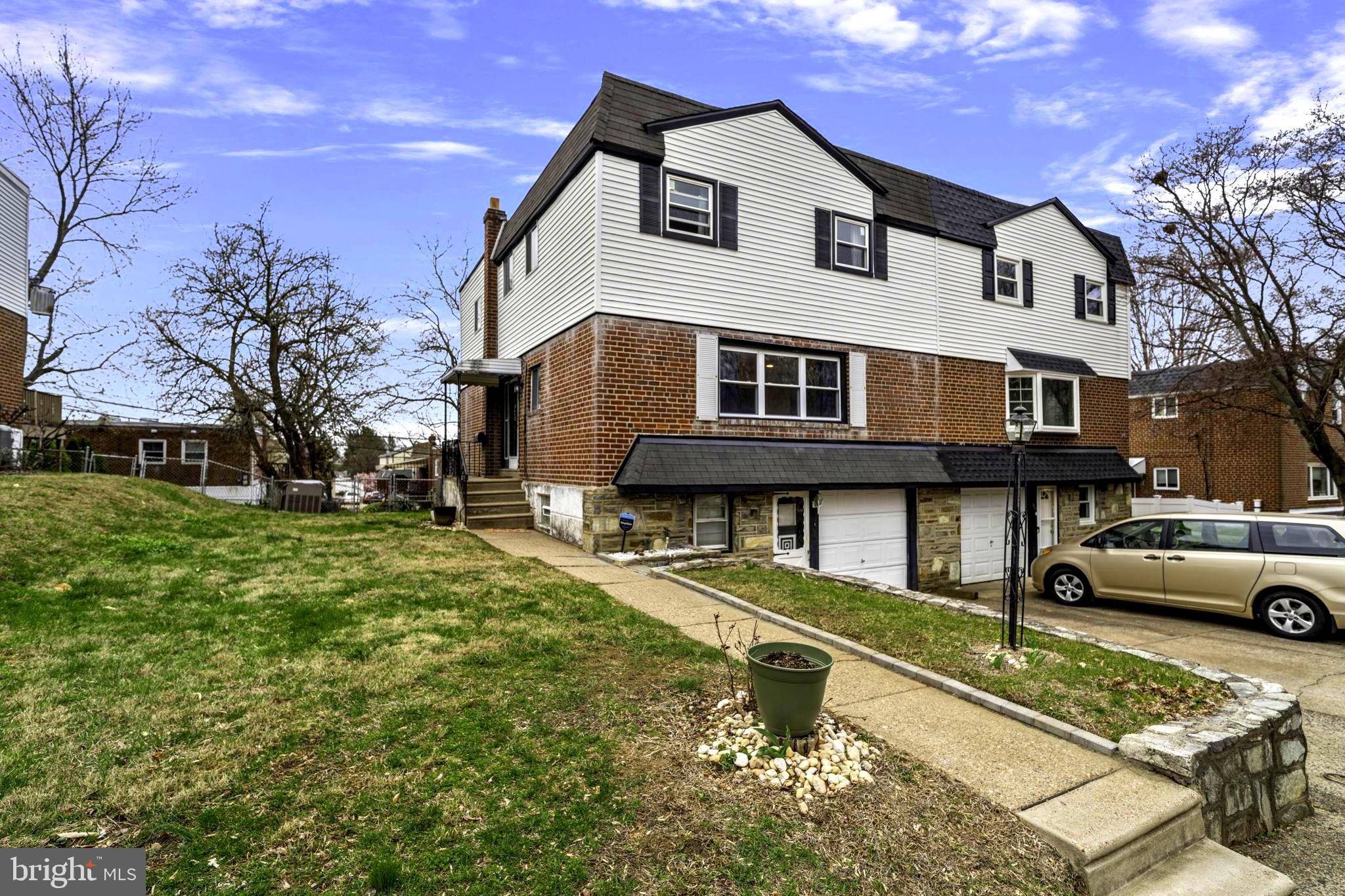 Philadelphia, PA 19115,608 ARTWOOD DR