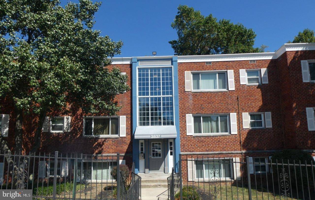 Hyattsville, MD 20781,3837 HAMILTON ST #J-102