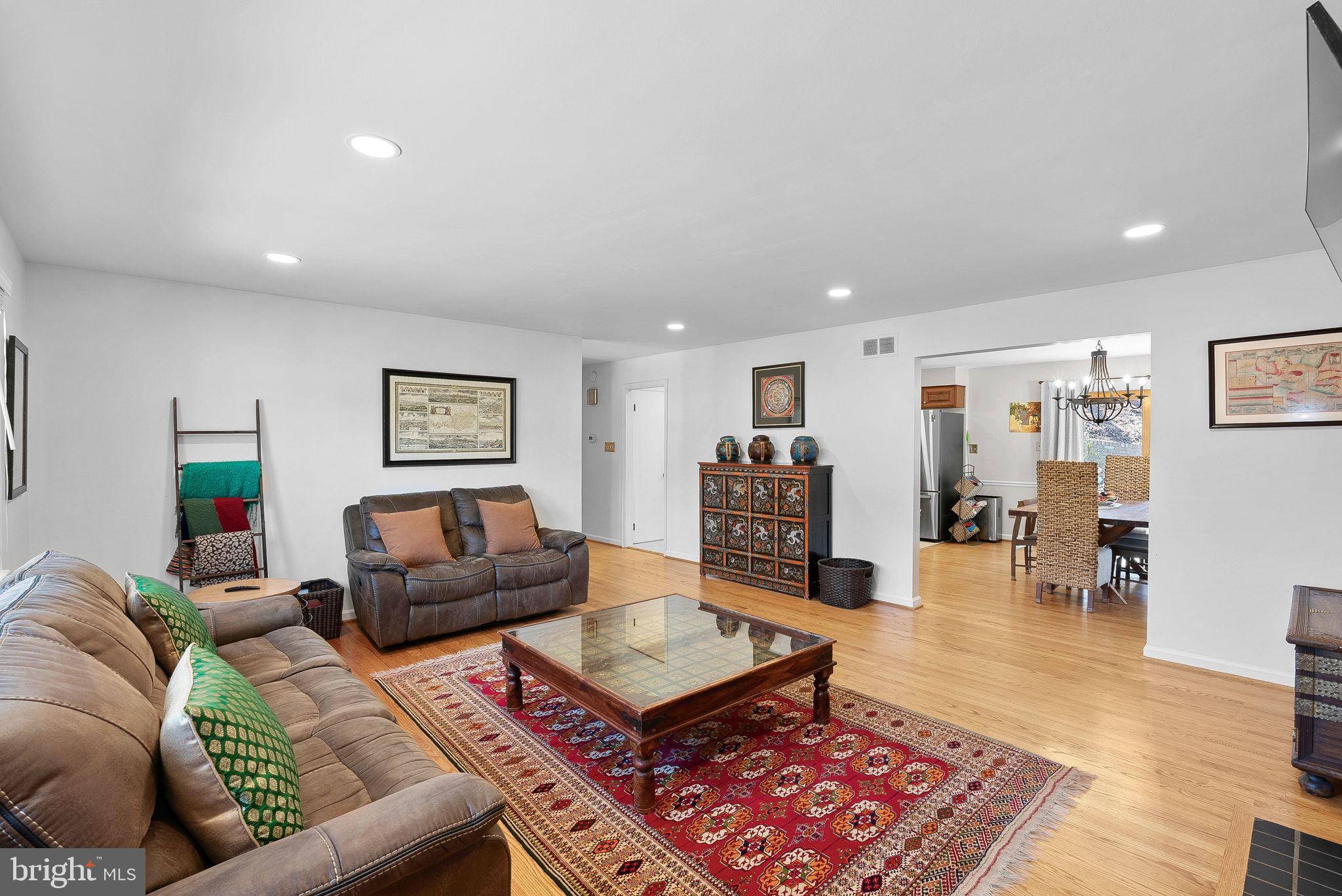 Arlington, VA 22207,4119 27TH RD N