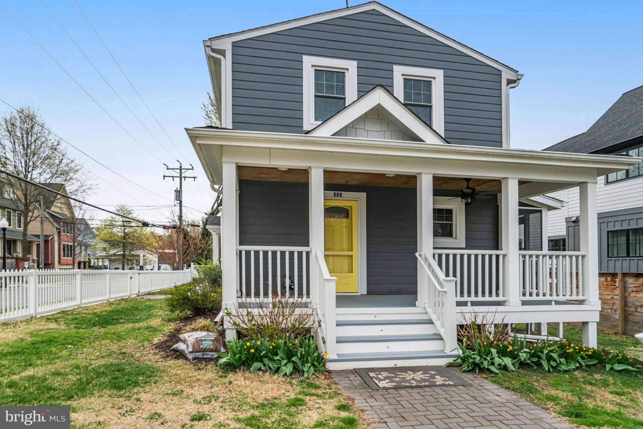 Arlington, VA 22202,900 21ST ST S