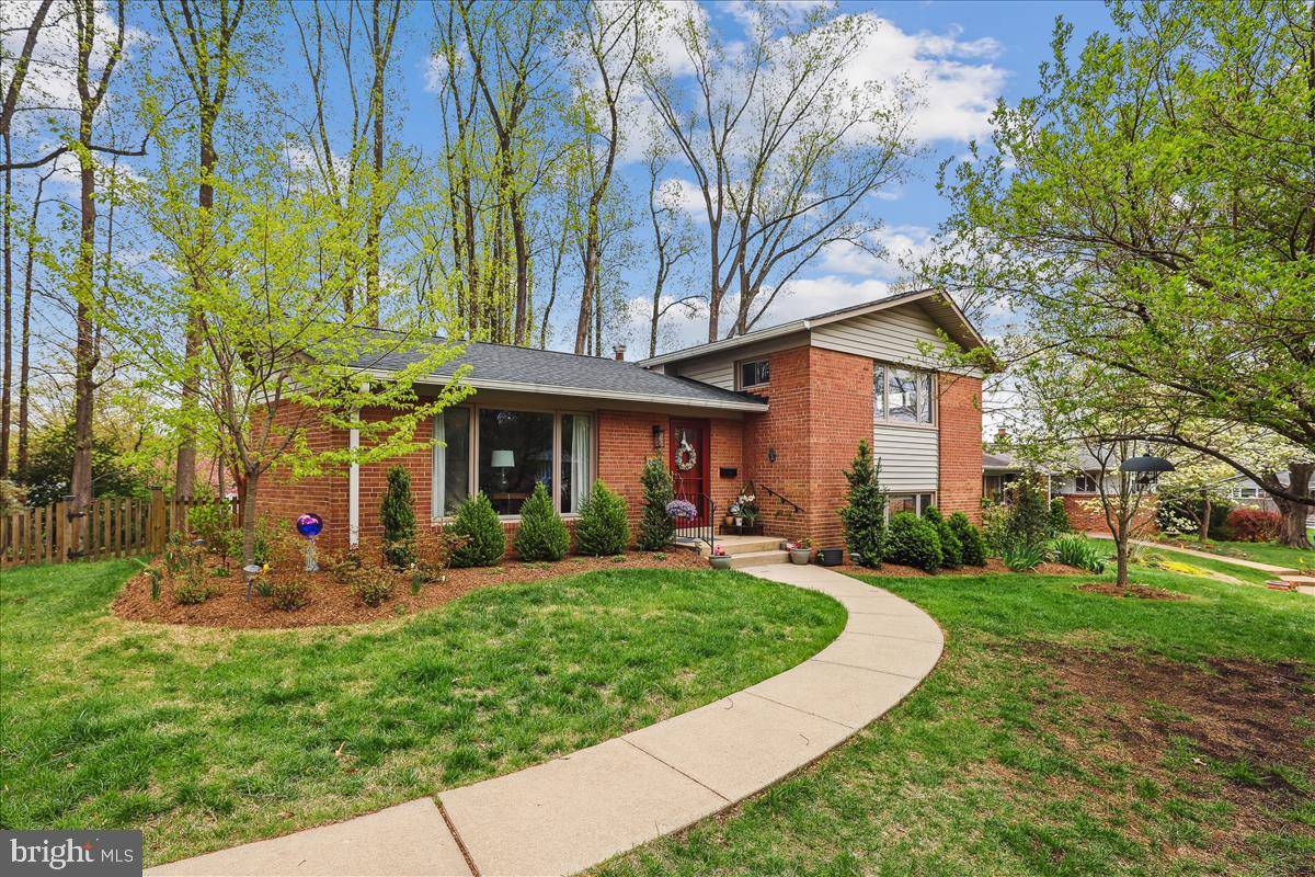 Falls Church, VA 22042,3413 SLADE CT