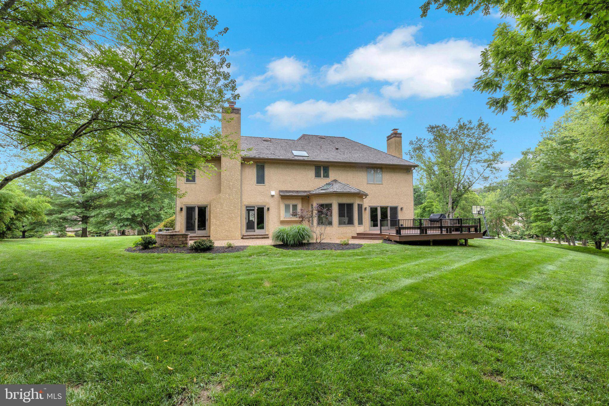 Media, PA 19063,671 N HEILBRON DR